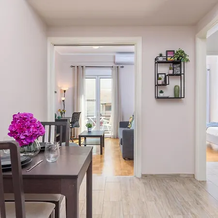 Selany'S Chic Apartment In The Heart Of Athens Exterior photo