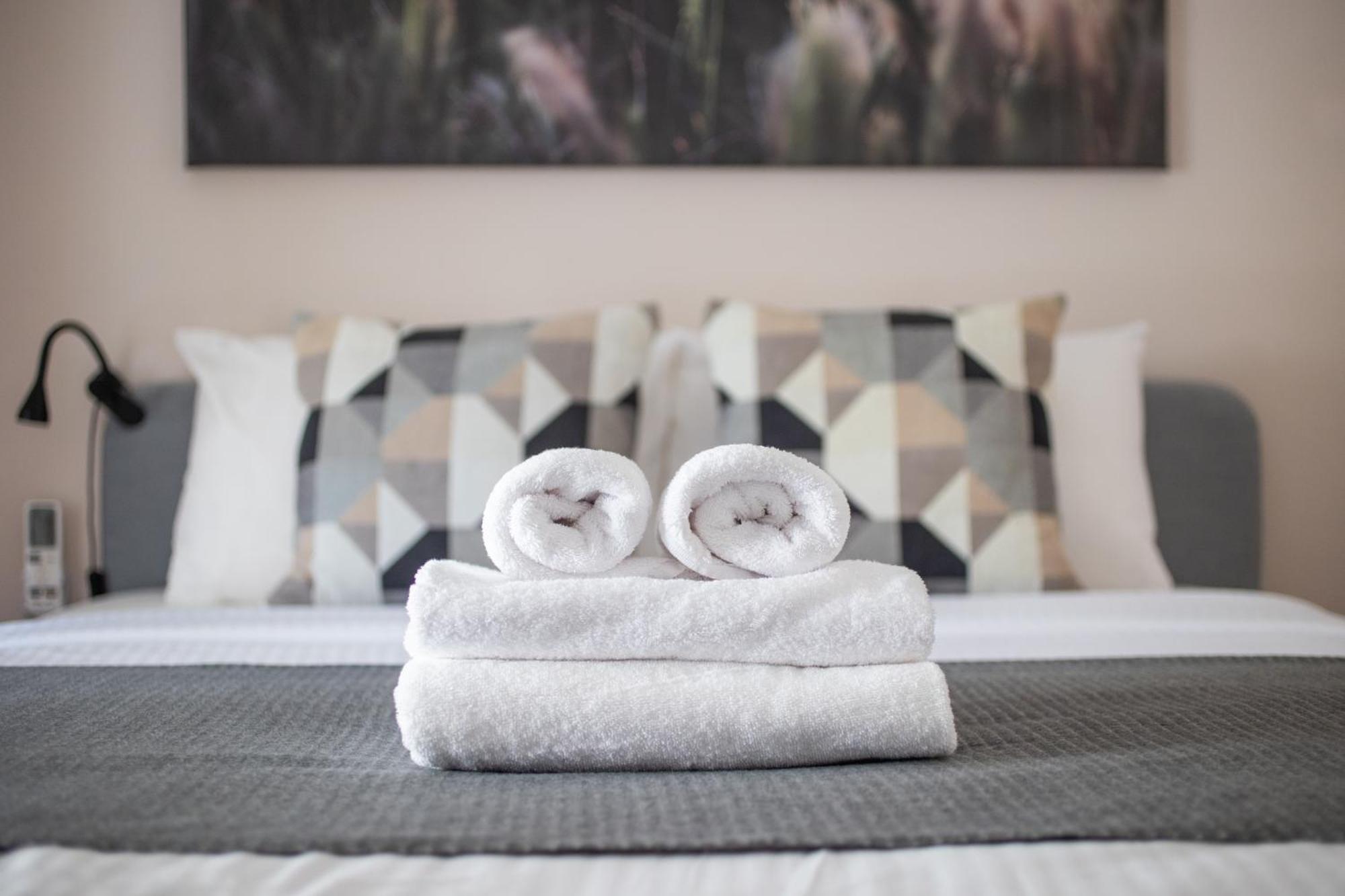 Selany's Chic In The Heart Of Apartment Athens