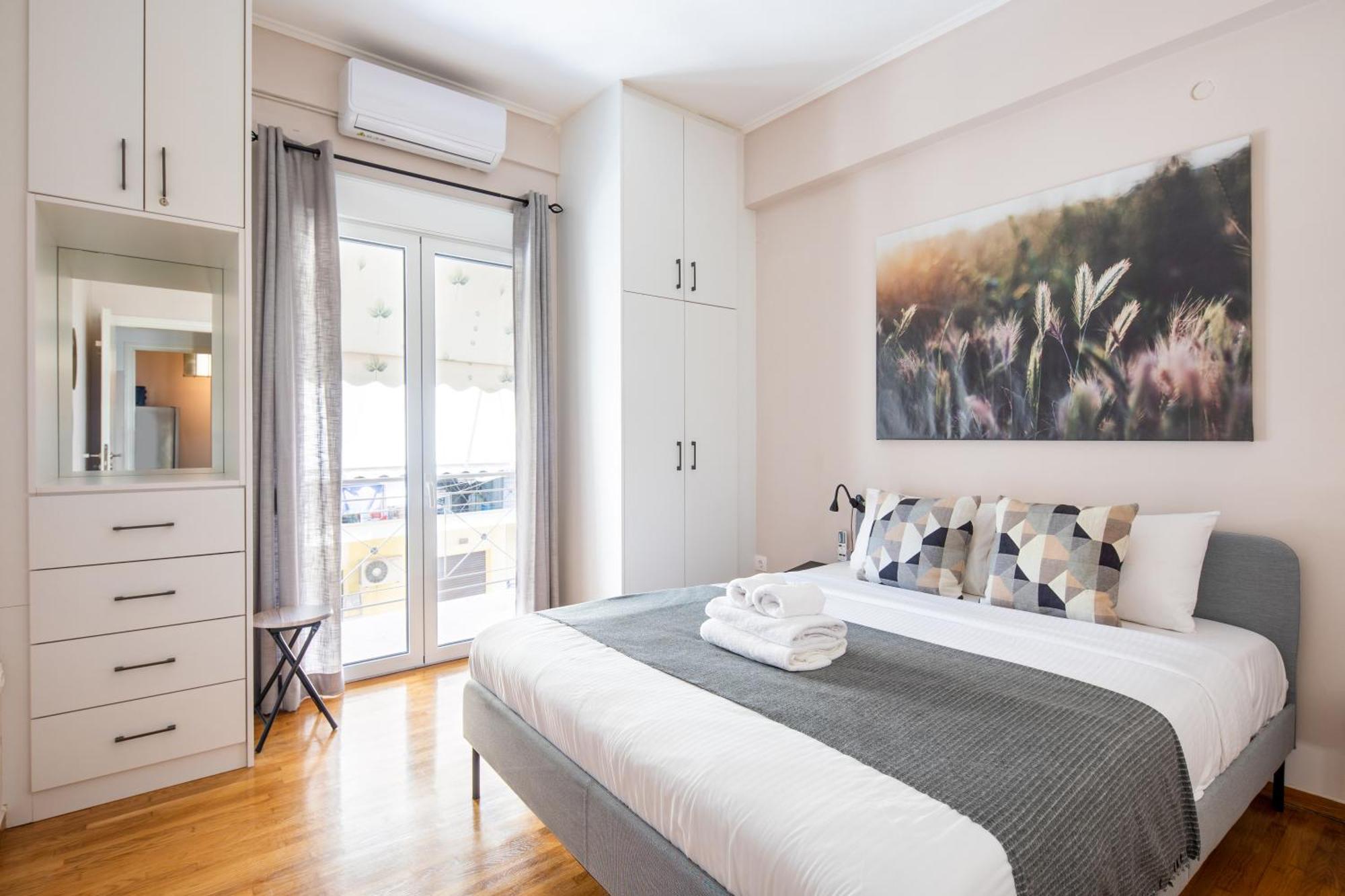 Apartment Selany's Chic In The Heart Of