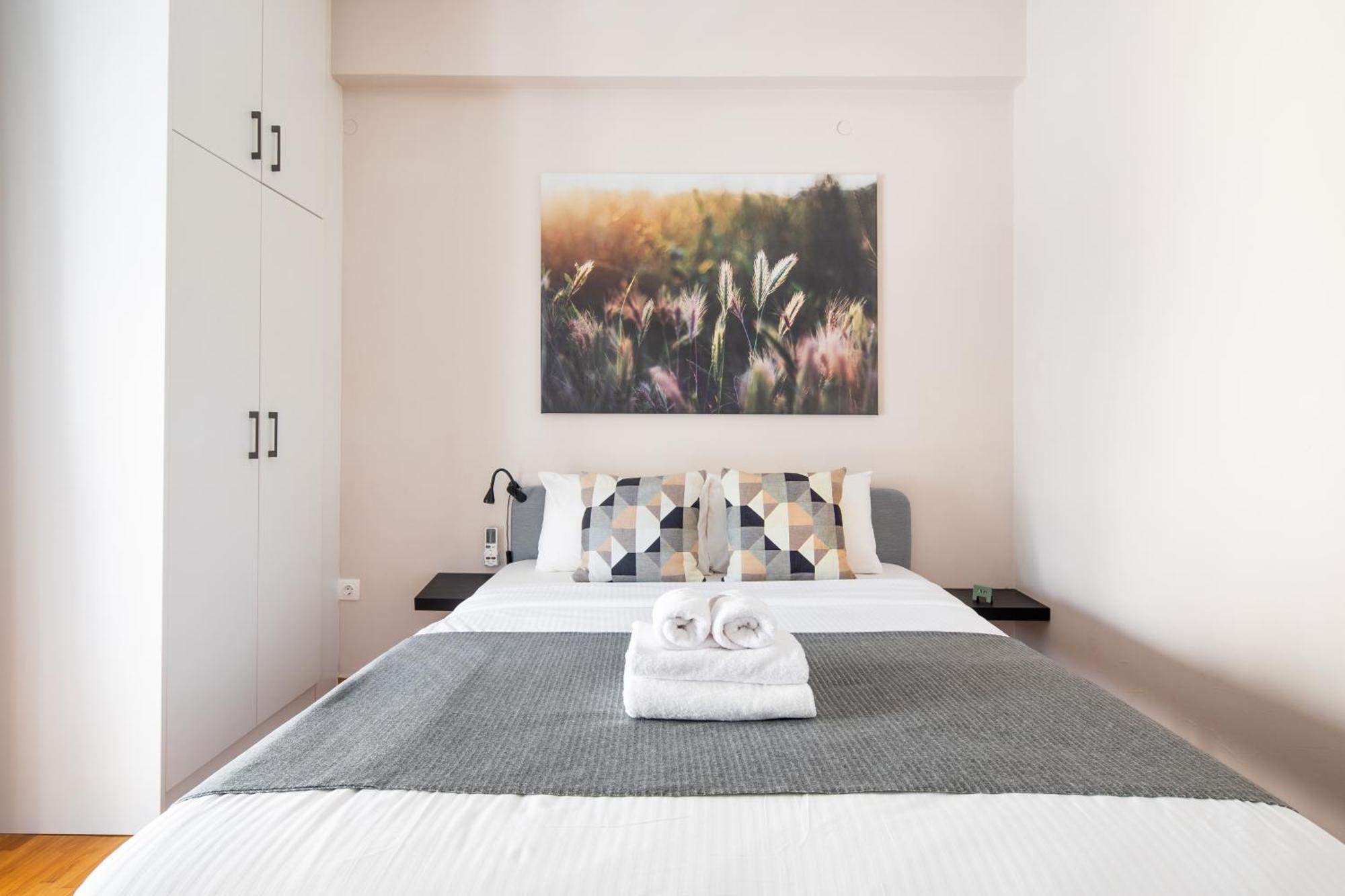 Selany's Chic In The Heart Of Athens